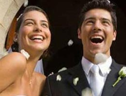 Erkeklerin 'evlilik çanları' ne zaman çalar? Erkeklerin 'evlilik çanları' ne zaman çalar?